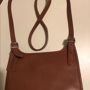 COACH CROSSBODY LEATHER BAG